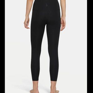 Nike Yoga Women's High-Waisted 7/8 Leggings Small